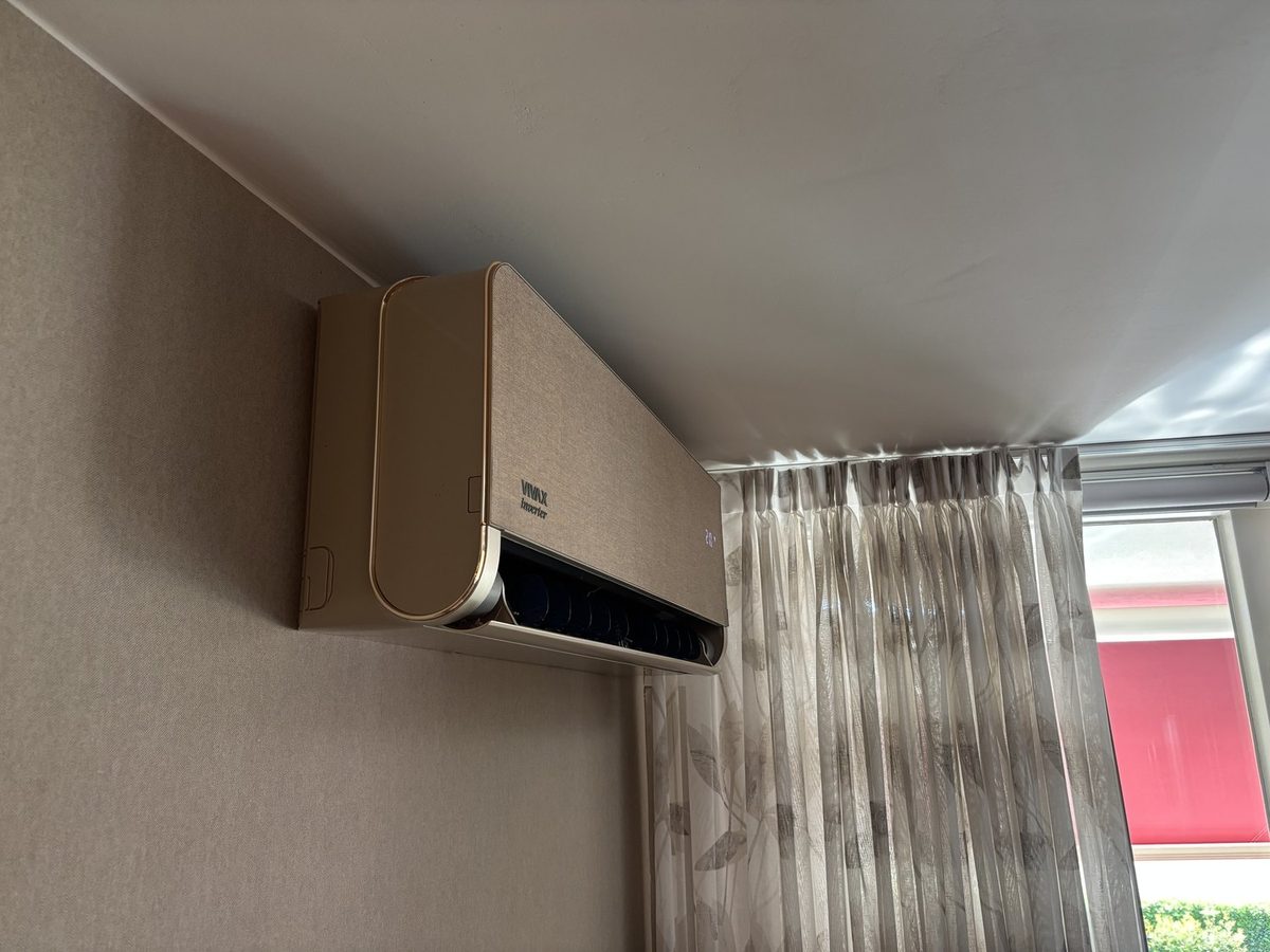 Vivax H+ binnenunit met bronze stoffen front